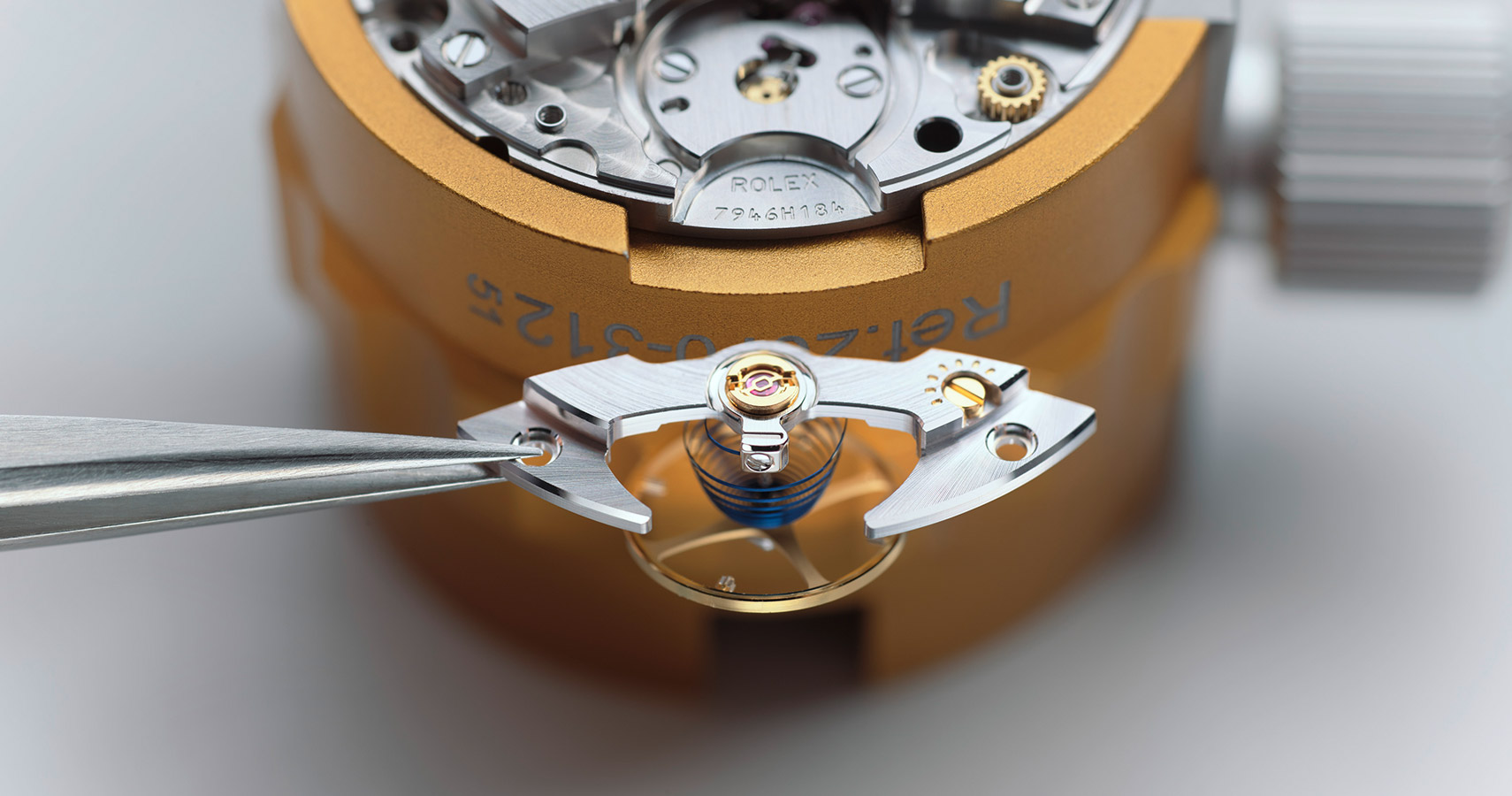 ASSEMBLY AND LUBRICATION OF THE MOVEMENT